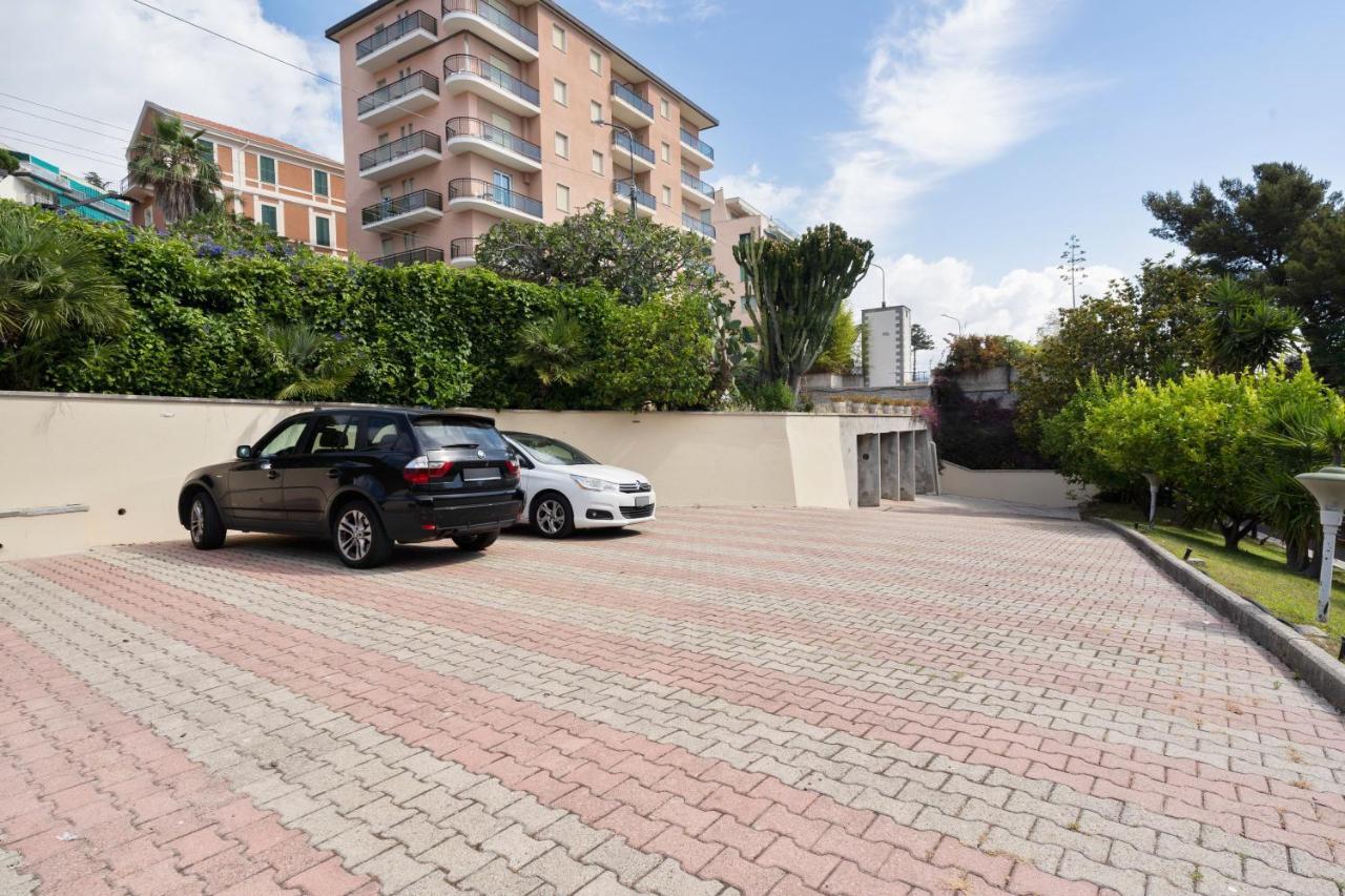Apartament Sanremo Flat With Private Parking And Netflix Zewnętrze zdjęcie