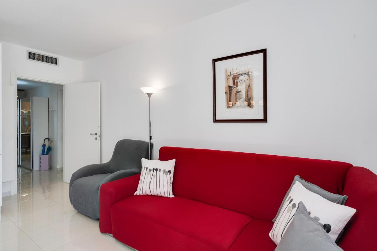 Apartament Sanremo Flat With Private Parking And Netflix Zewnętrze zdjęcie